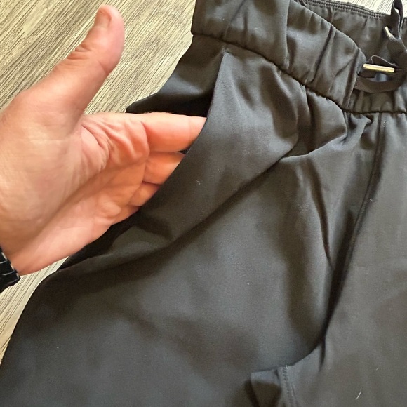 Lululemon Athletica Black On The Fly 27”L Pants with Drawstring - Picture 10 of 10
